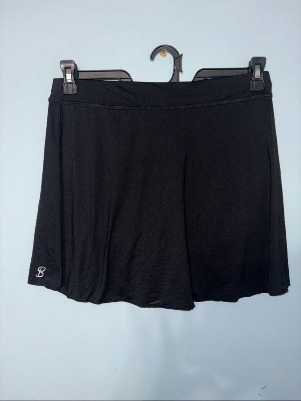 Sofibella M lightweight Black Athletic Skort